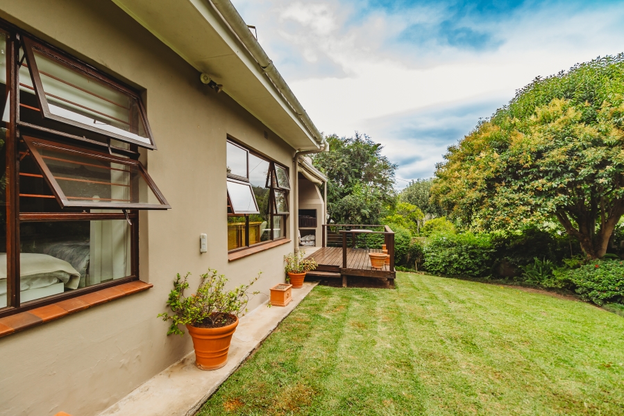 3 Bedroom Property for Sale in Glen Barrie Western Cape